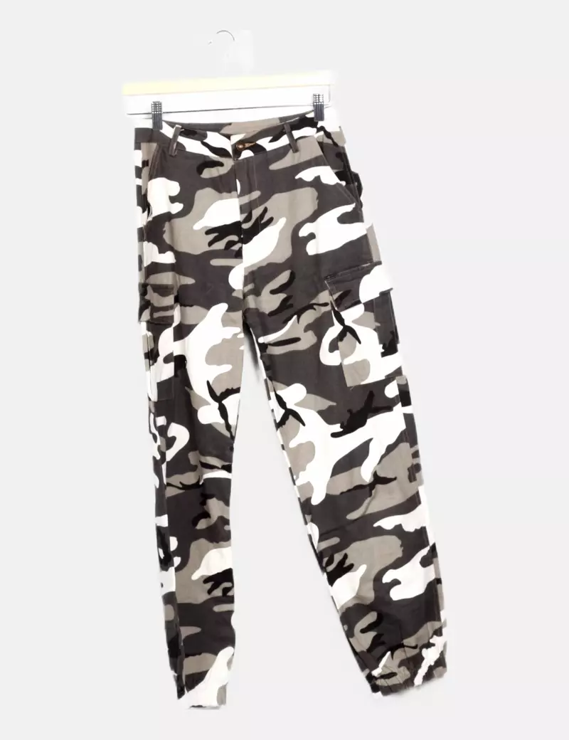 NoName Pantalón cargo estampado camuflaje